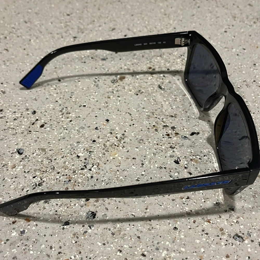 LACOSTE CLASSIC SQUARE SUNGLASSES  DARK GREY WITH BLUE UV LENSES NEW WITH TAGS